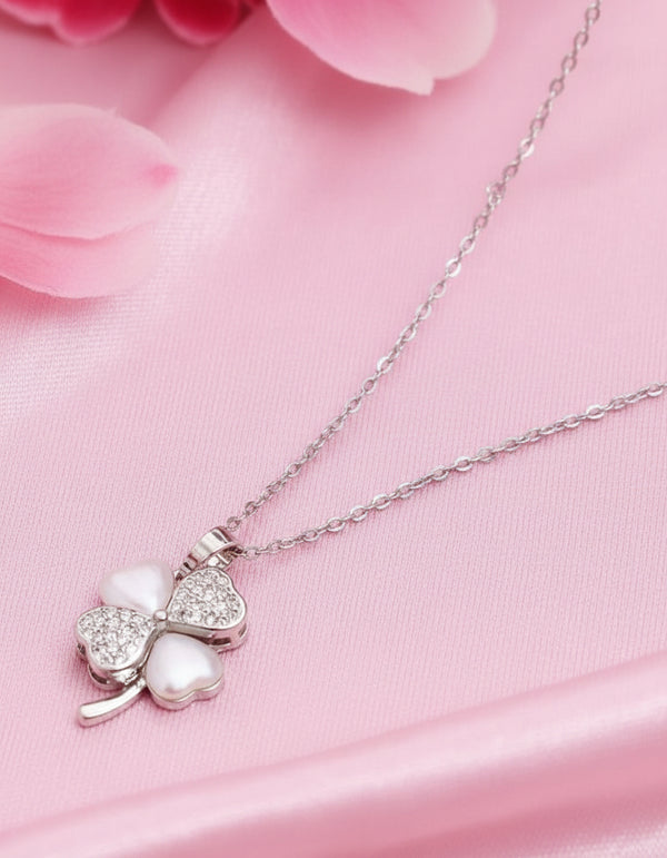 Four-Leaf Clover Pendant Necklace – Anti-Tarnish, Non-Fading Jewellery